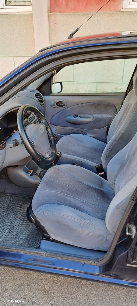 Ford Fiesta 1.25 Ghia - 17