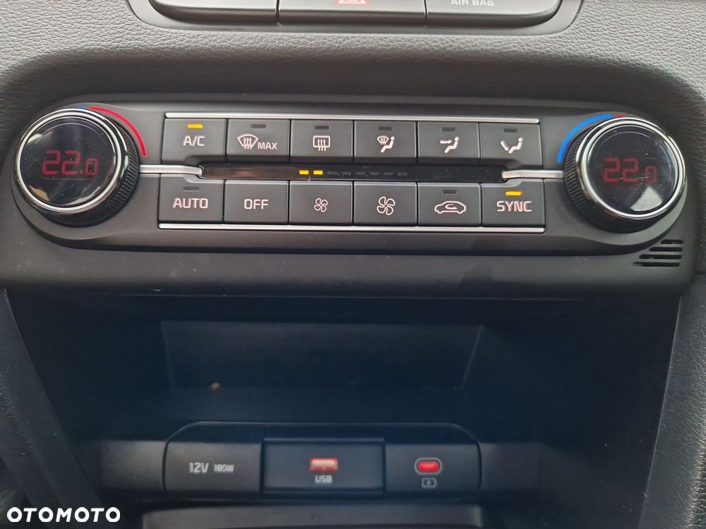 Kia Ceed - 19