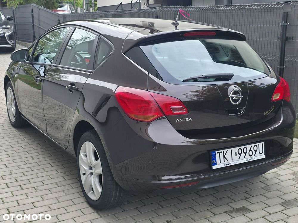 Opel Astra - 4
