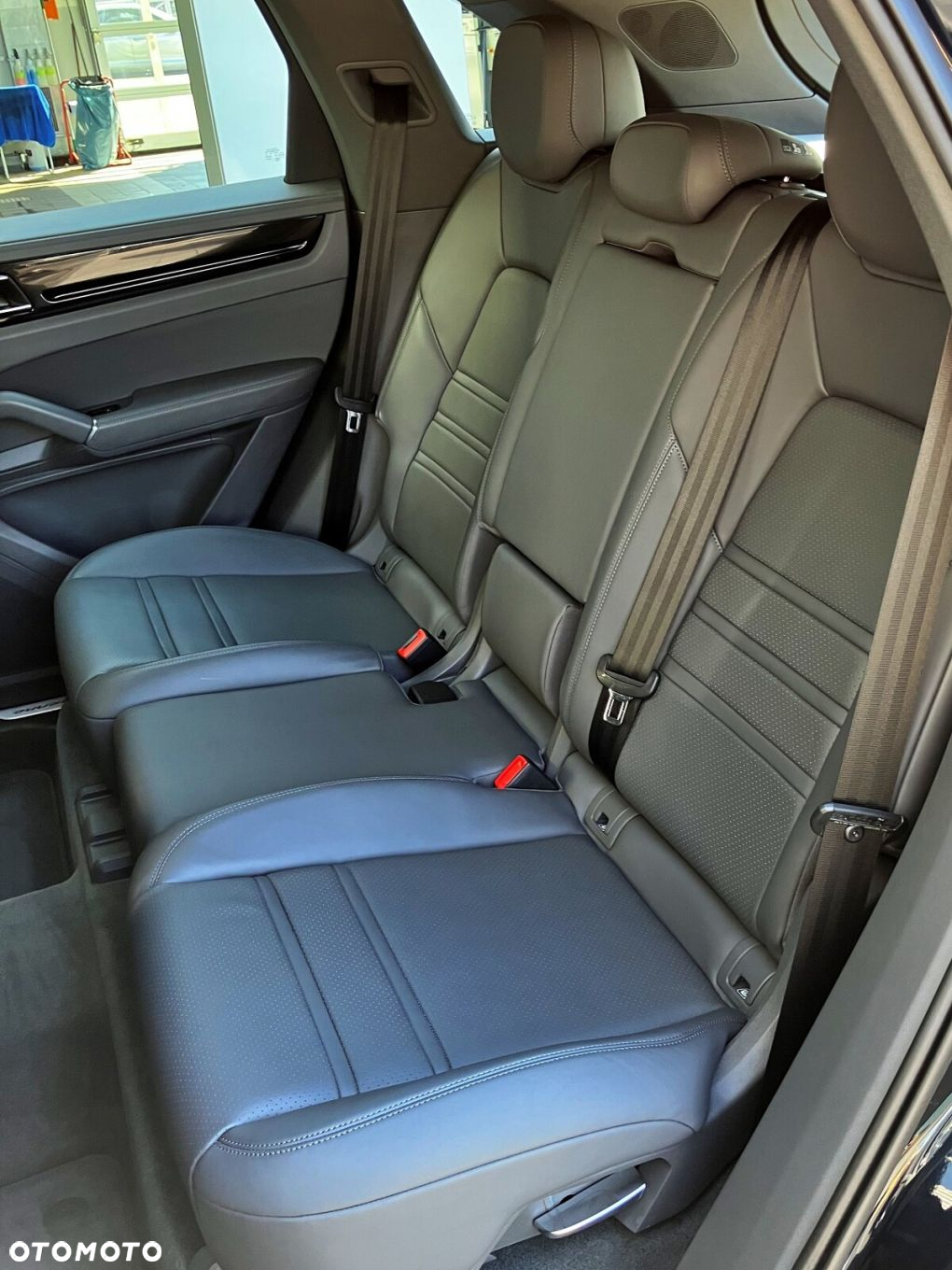 Porsche Cayenne - 23