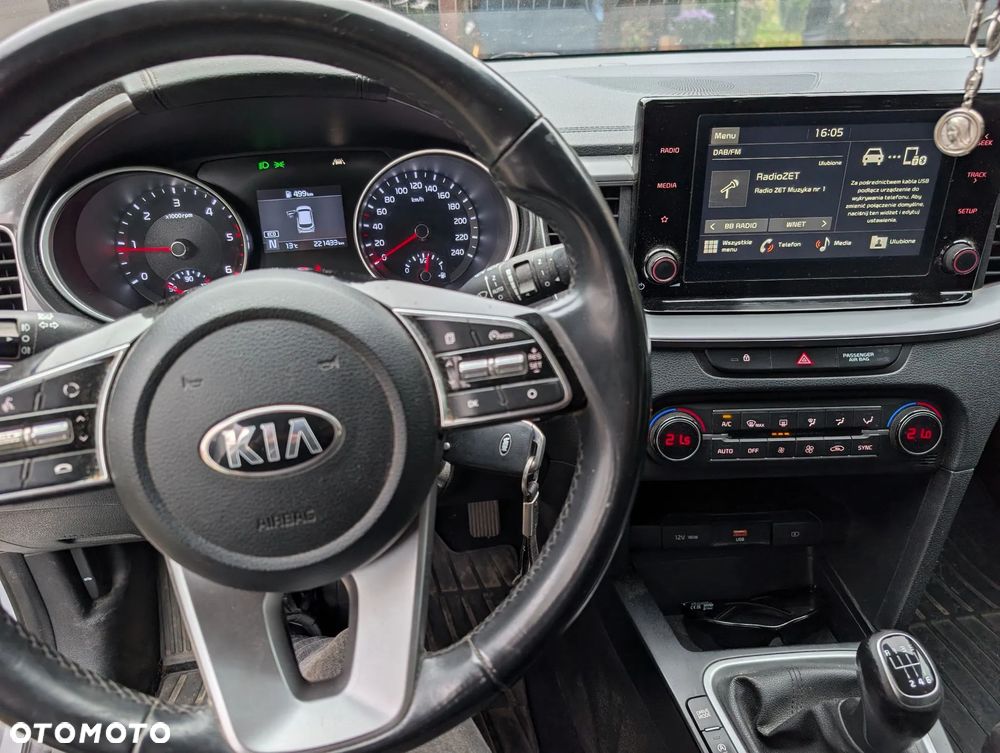 Kia Ceed 1.6 CRDi SCR M - 9