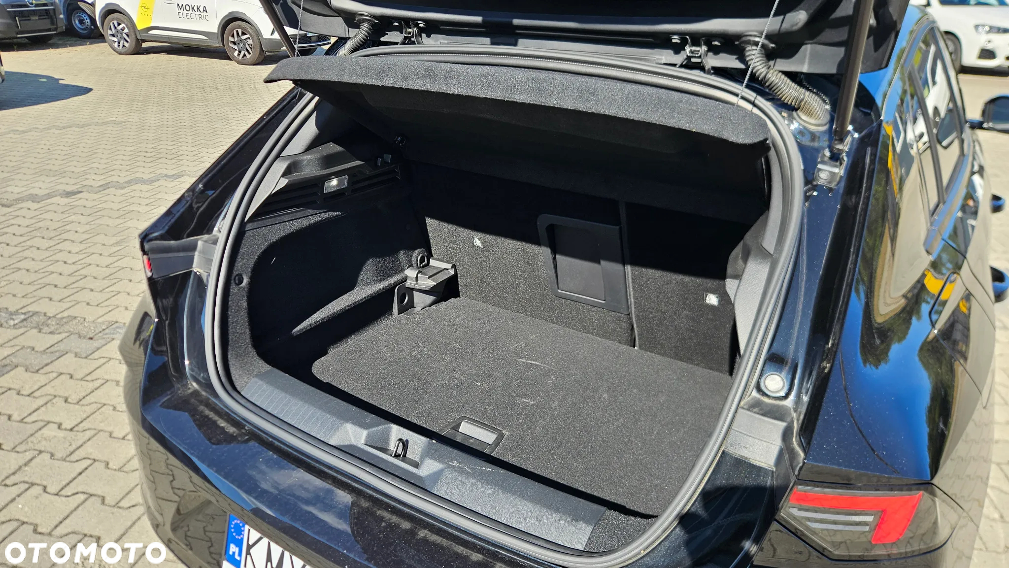 Opel Astra VI 1.2 T GS S&S - 16