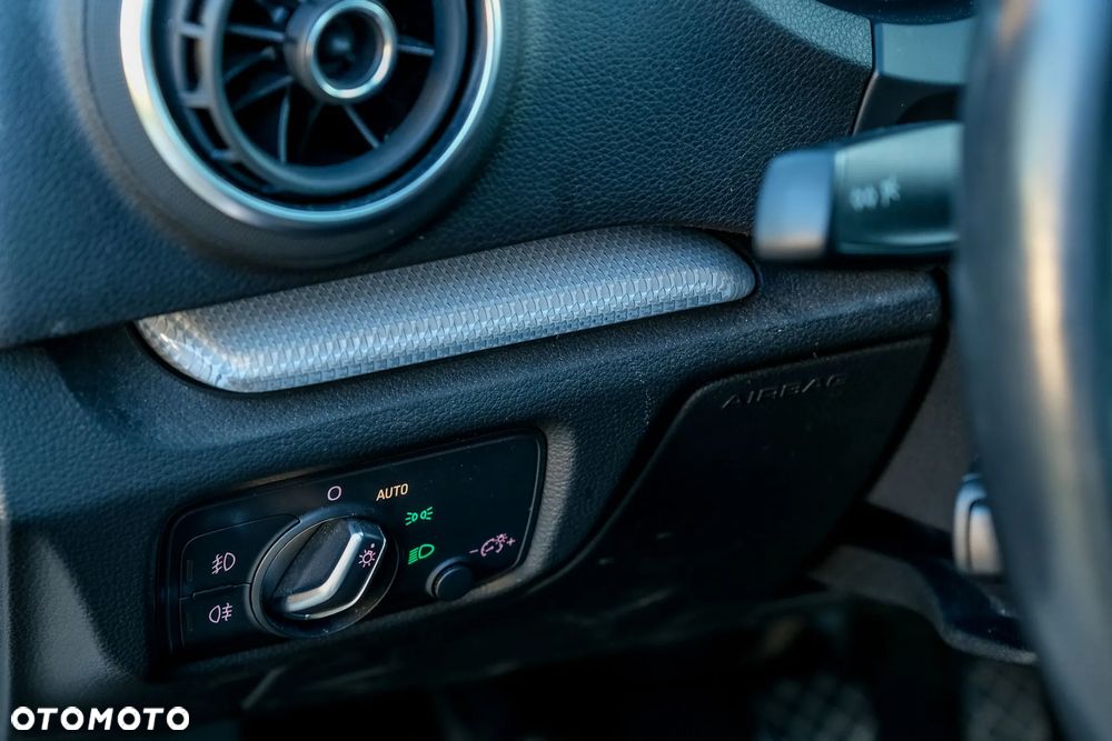 Audi A3 Limousine 2.0 TDI quattro Ambiente - 13