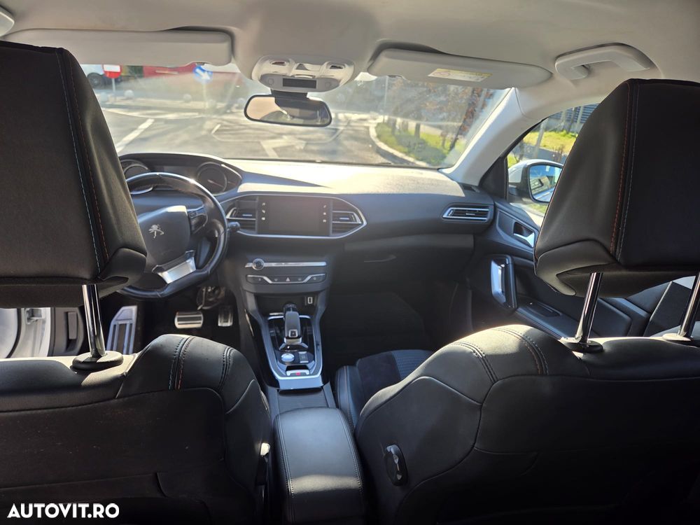 Peugeot 308 BlueHDi FAP 130 EAT8 Stop & Start Tech Edition - 11