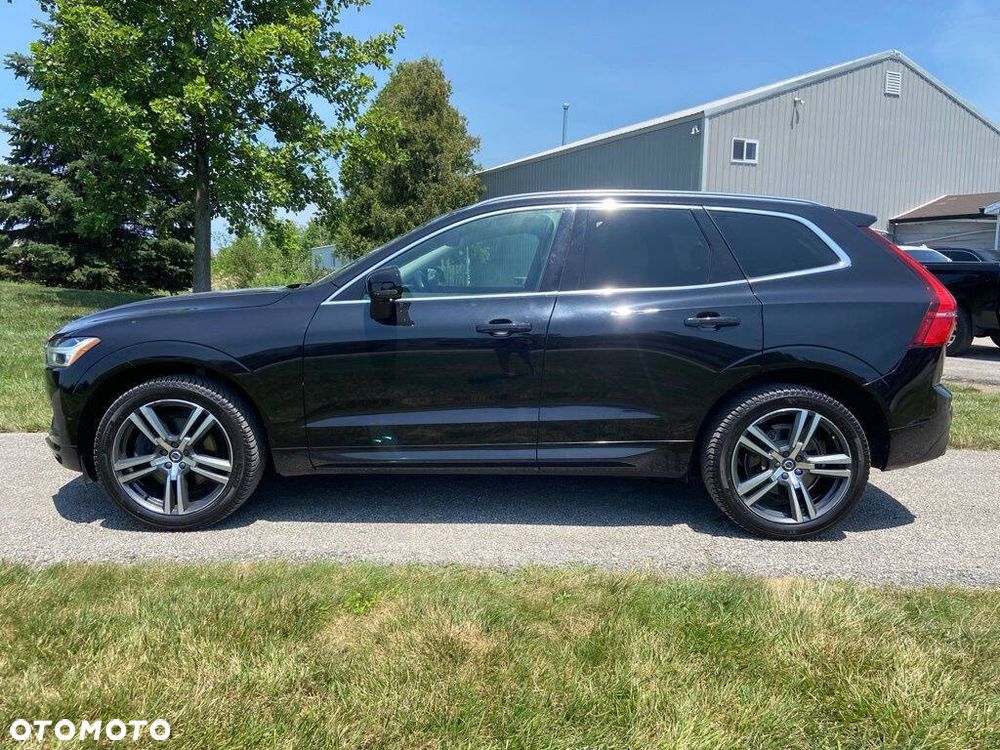 Volvo XC 60 T6 AWD Momentum - 2