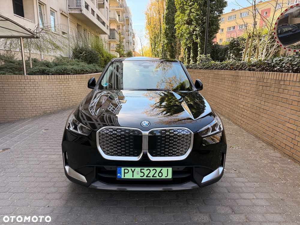 BMW iX1 eDrive20 - 1