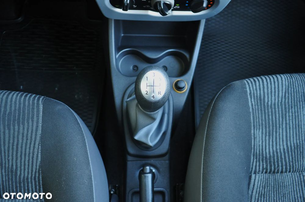 Dacia Sandero 1.4 MPI Ambiance - 17