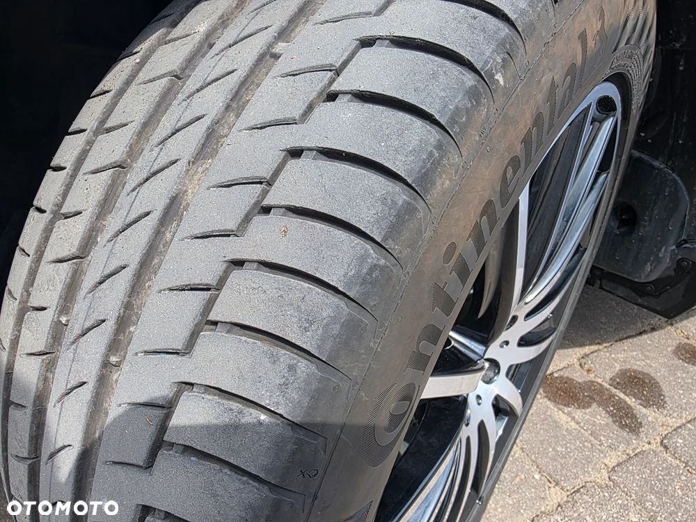 Mercedes-Benz GLS - 12