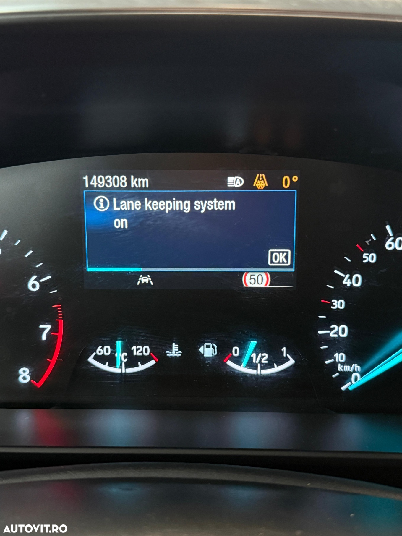 Ford Focus 1.0 EcoBoost MHEV Titanium - 32