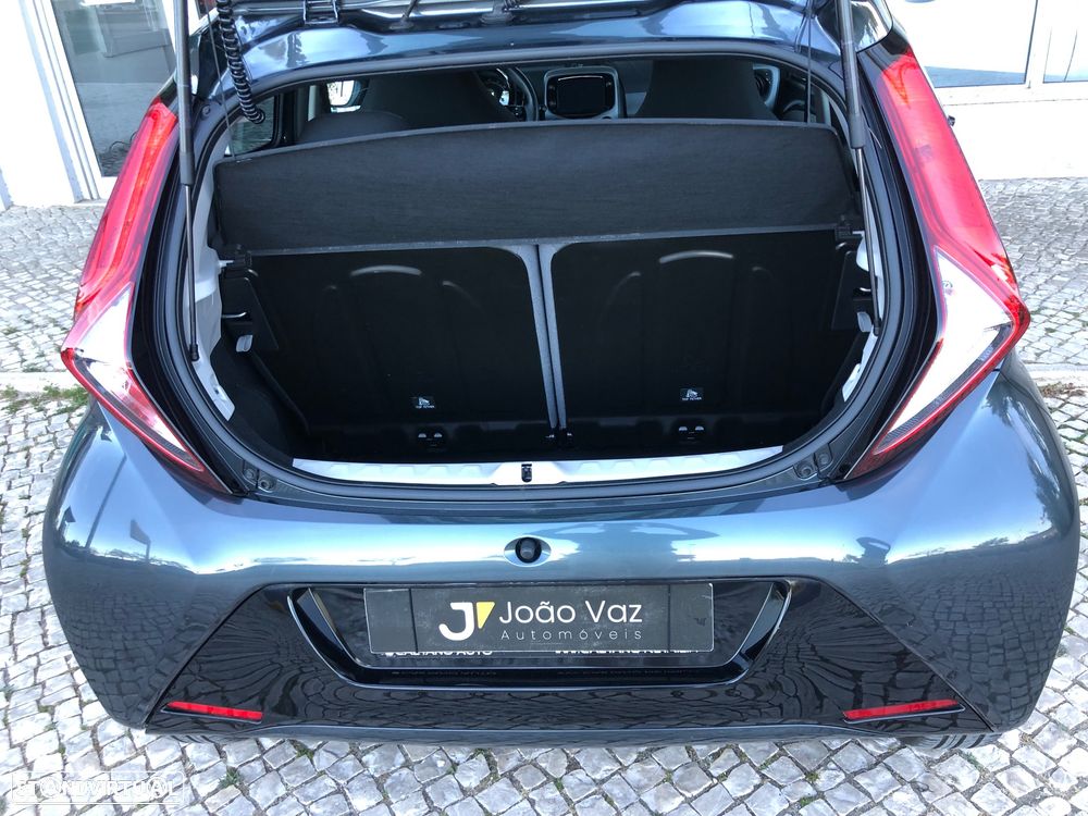 Toyota Aygo 1.0 X-Play Plus MM - 16