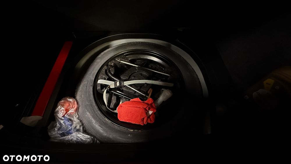 Volvo V40 D2 Drive-E R-Design Kinetic - 8