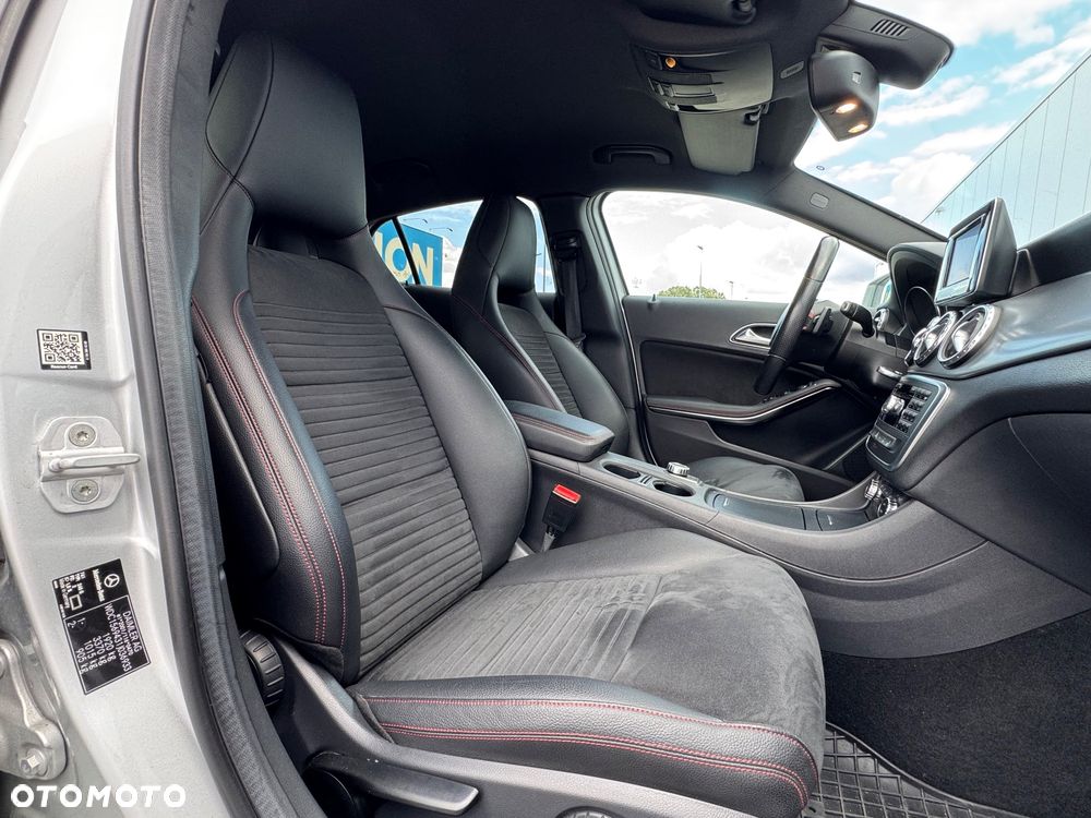 Mercedes-Benz GLA - 17