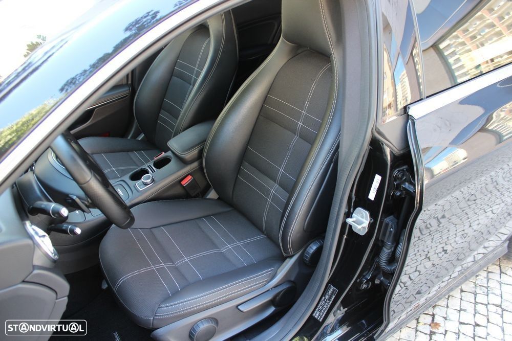 Mercedes-Benz CLA 220 CDI Urban Aut. - 17