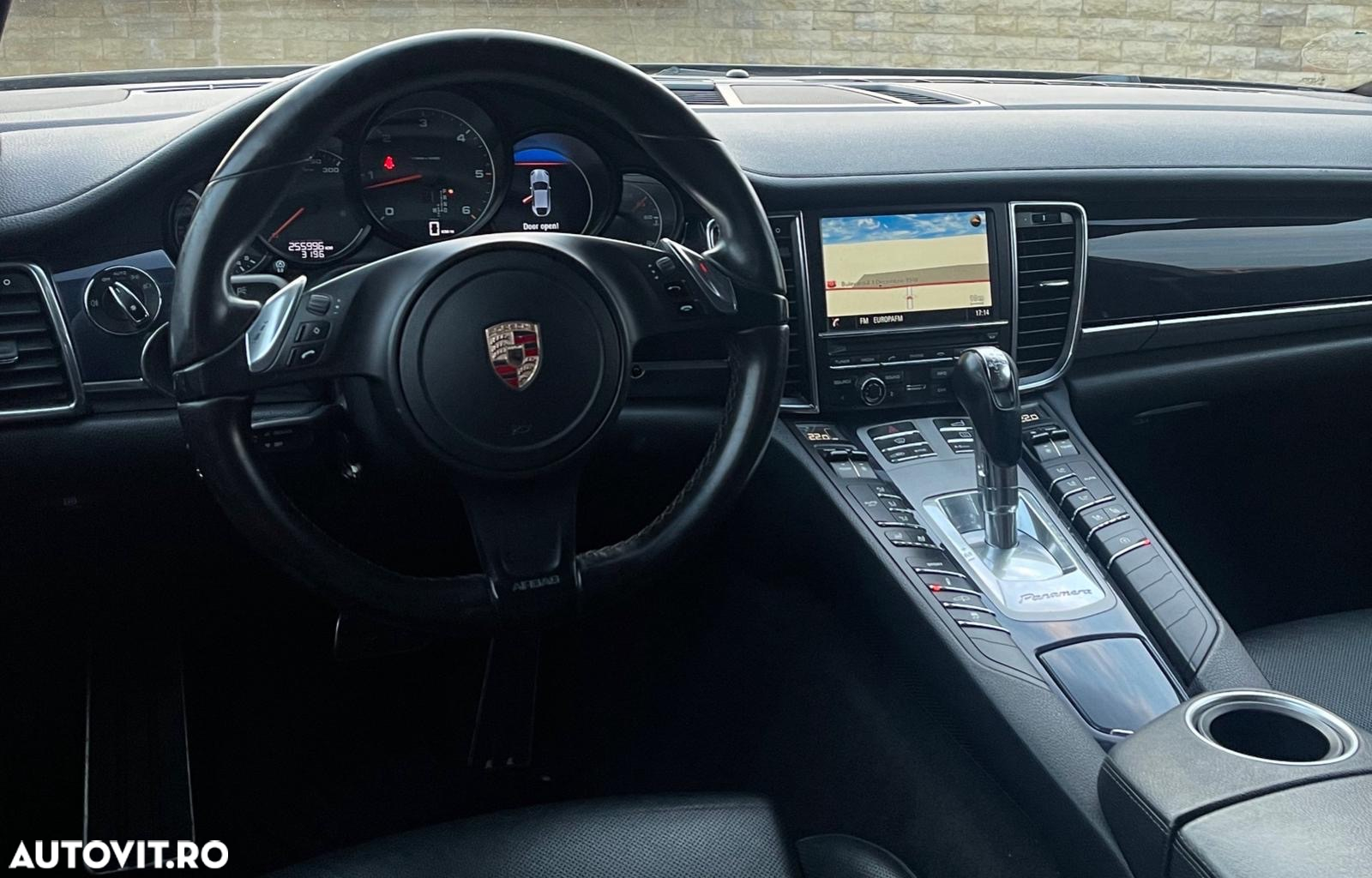 Porsche Panamera 3.0 Tiptronic S - 4