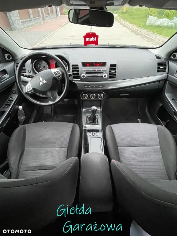 Mitsubishi Lancer 1.8 Invite - 5