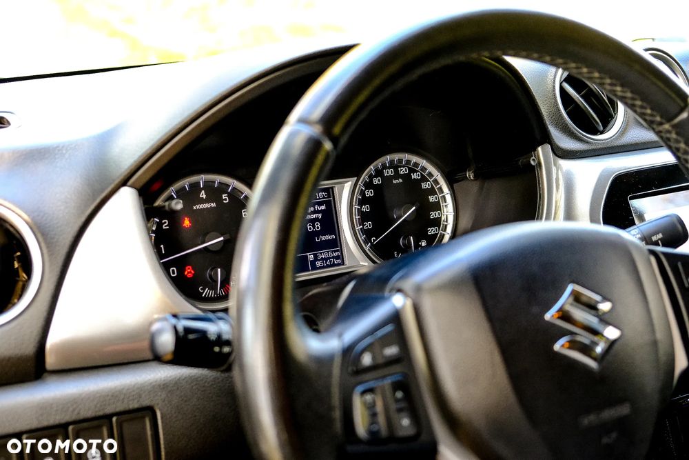 Suzuki Vitara 1.6 Comfort 2WD - 8