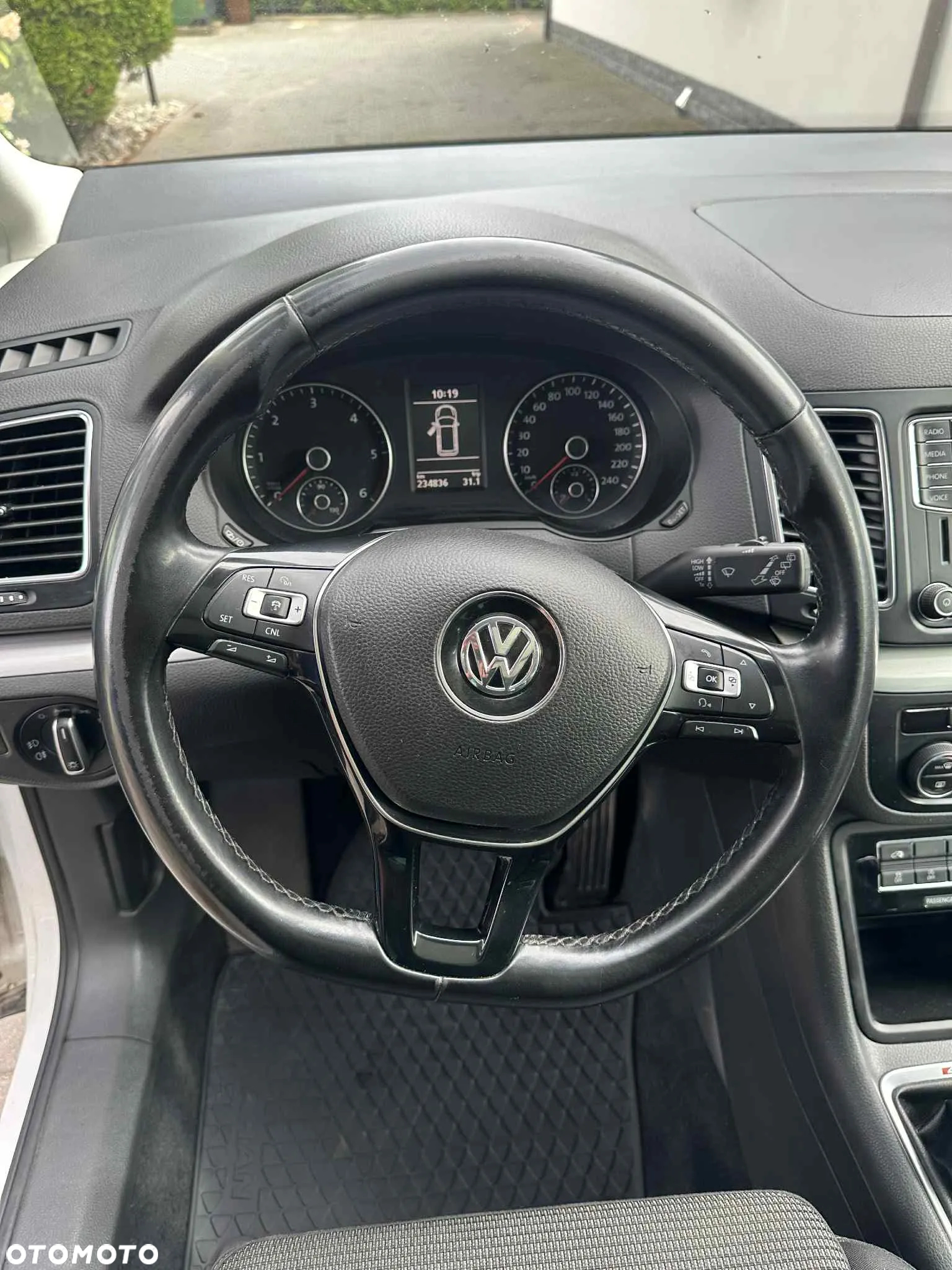 Volkswagen Sharan 2.0 TDI 4MOTION (BlueMotion Technology) Highline - 17