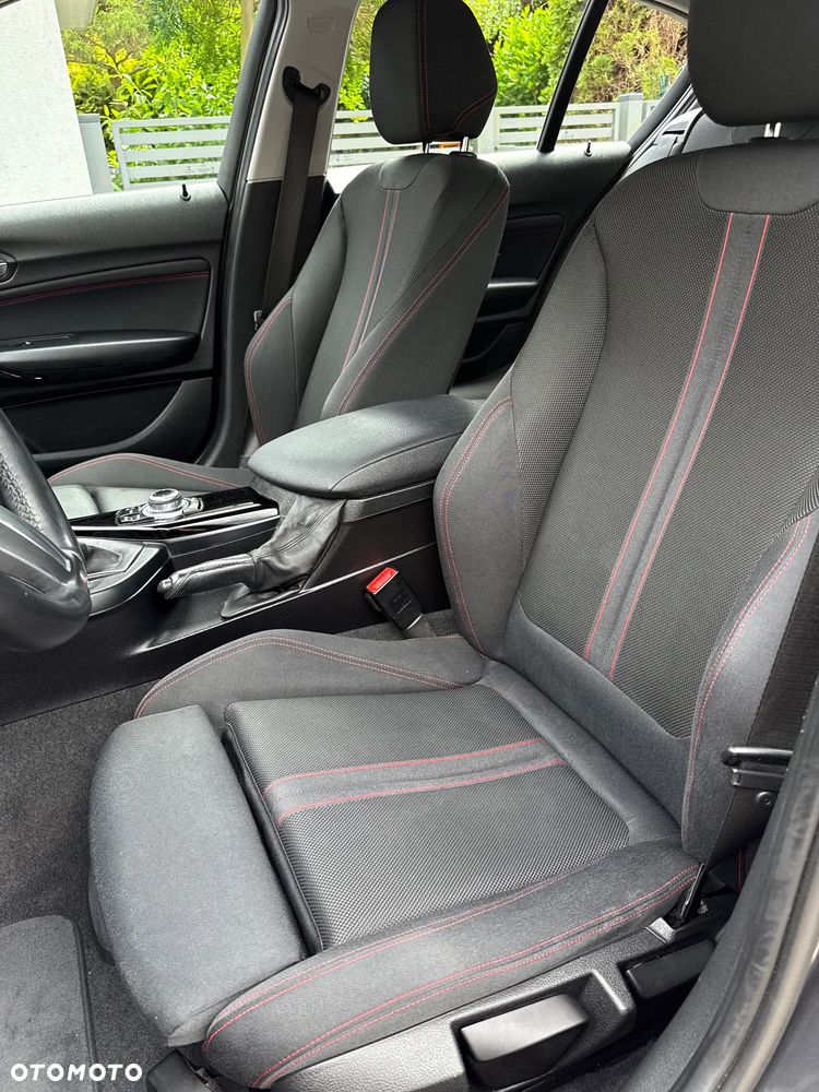 BMW Seria 1 120d Sport Line - 12