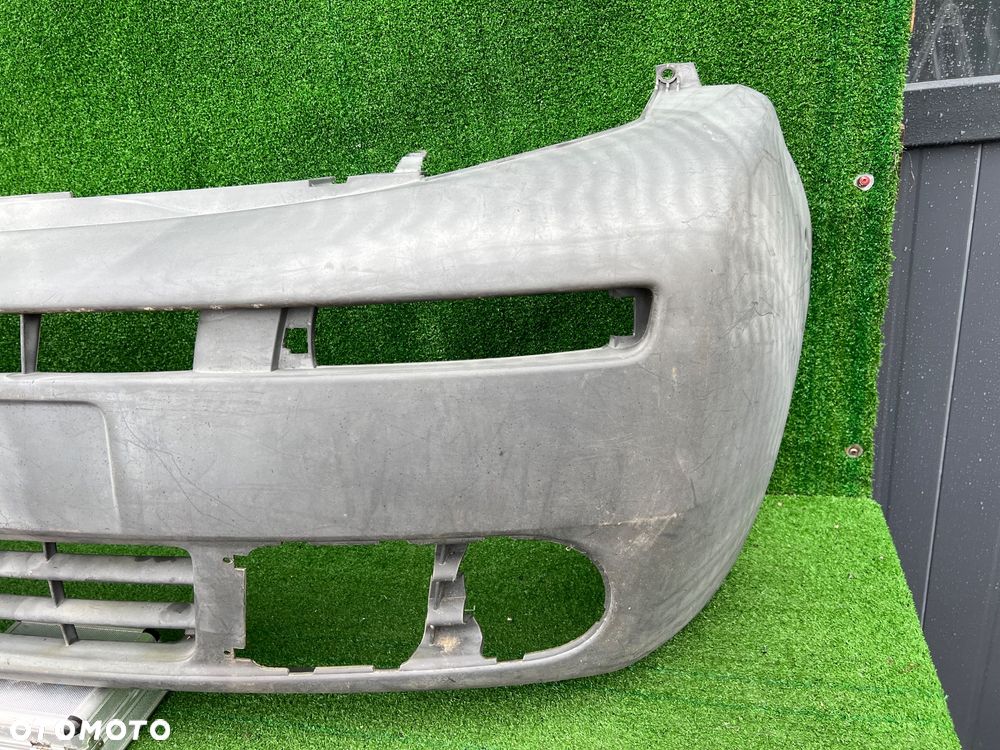 Zderzak Opel Vivaro 2001-06 Przód - 2