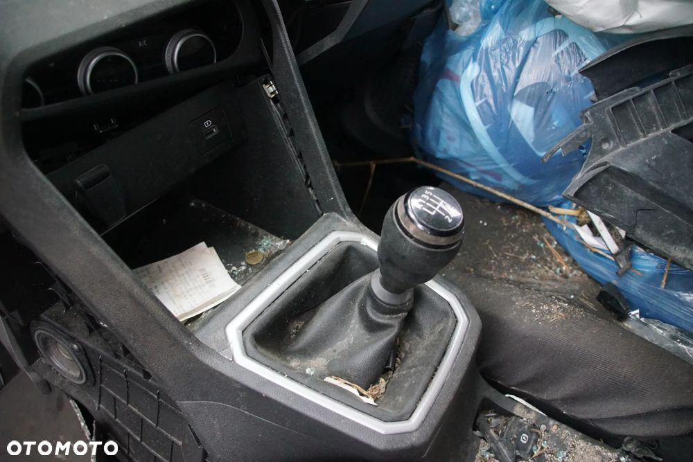 Auto na części - Dacia Jogger Lift 1.0 TCE ECO-G 91 KM H4D480 JT4018 2023R Silnik Skrzynia Drzwi Klapa Zderzak Błotnik Lampa Lusterko Klamka Szyba Deska Kokpit Sterownik Moduł Czujnik Licznik Wyświetlacz Panel - 15