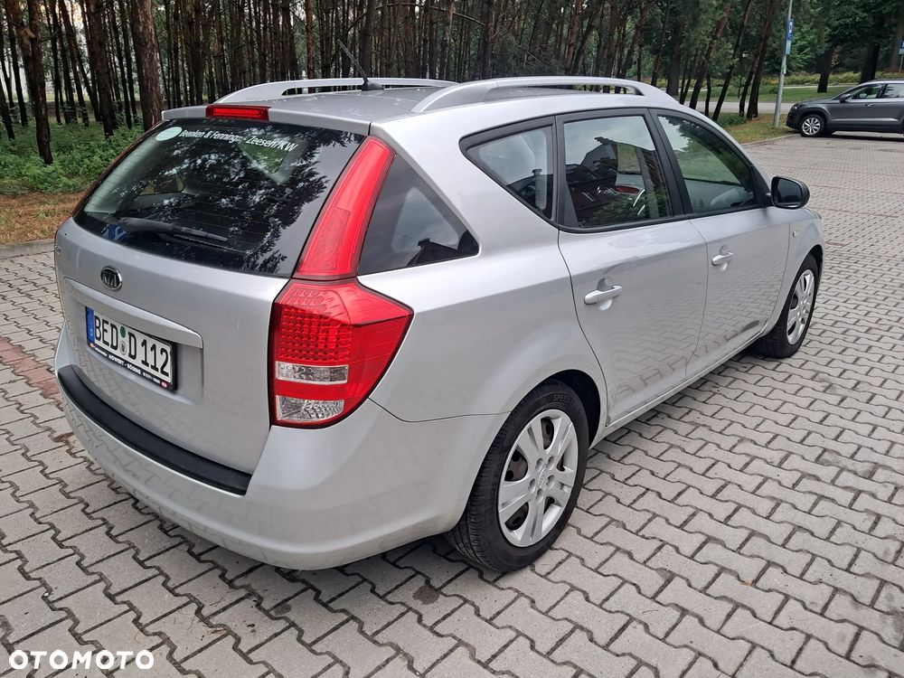 Kia Ceed 1.4 Comfort + - 7