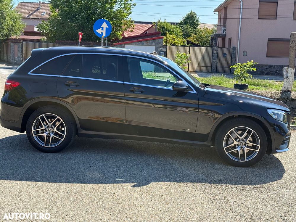 Mercedes-Benz GLC 250 d 4MATIC 9G-TRONIC AMG Line - 3
