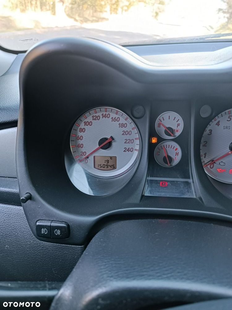 Mitsubishi Outlander - 20
