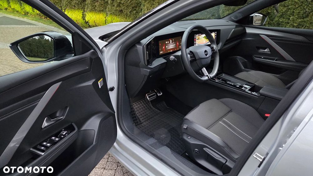 Opel Astra 1.2 T GS Line S&S - 10