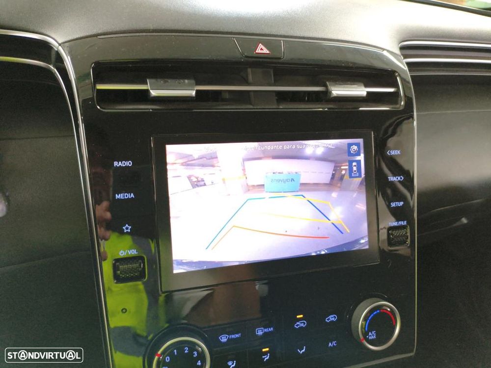 Hyundai Tucson 1.6 CRDi Business - 12