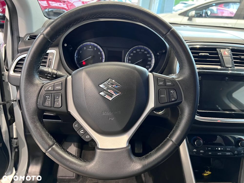 Suzuki SX4 S-Cross 1.4 T Premium - 18