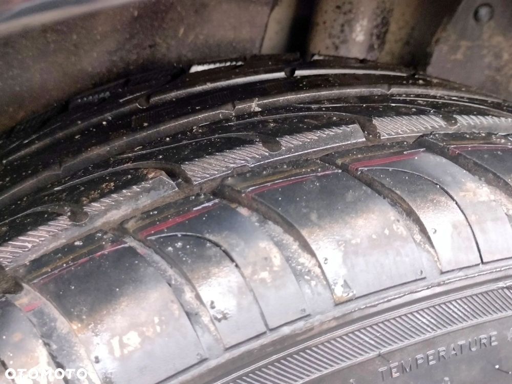 Dodge Challenger - 21