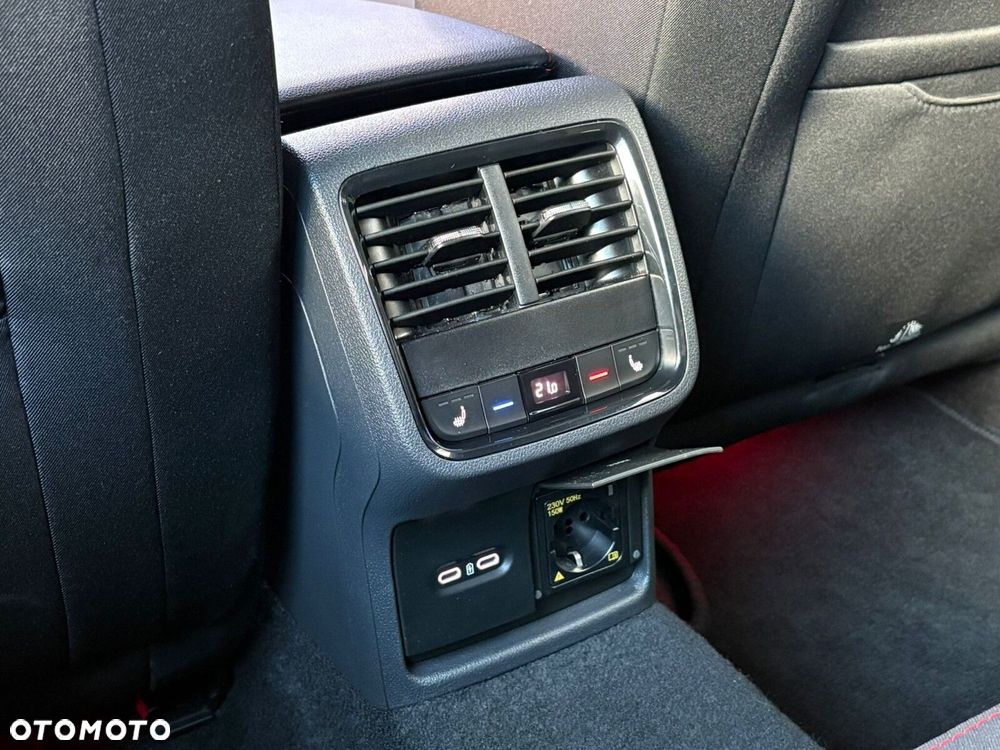 Skoda Octavia 2.0 TSI RS DSG - 18