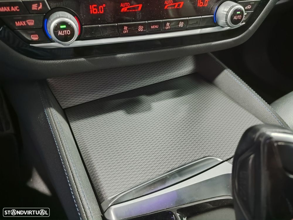 BMW 530 e iPerformance Pack M - 33