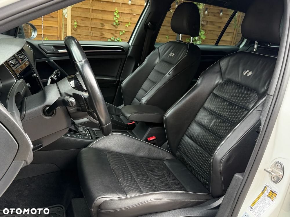 Volkswagen Golf R 4Motion (BlueMotion Technology) DSG - 9