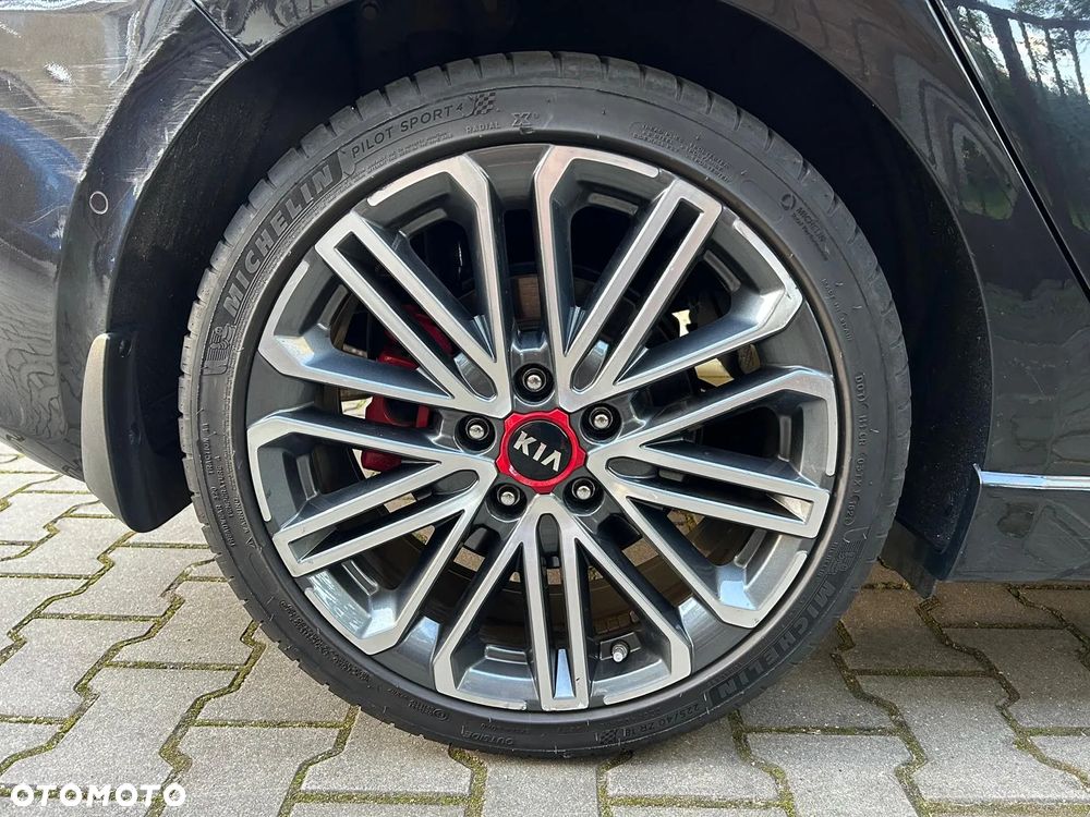 Kia Ceed 1.6 T-GDI GT DCT - 10