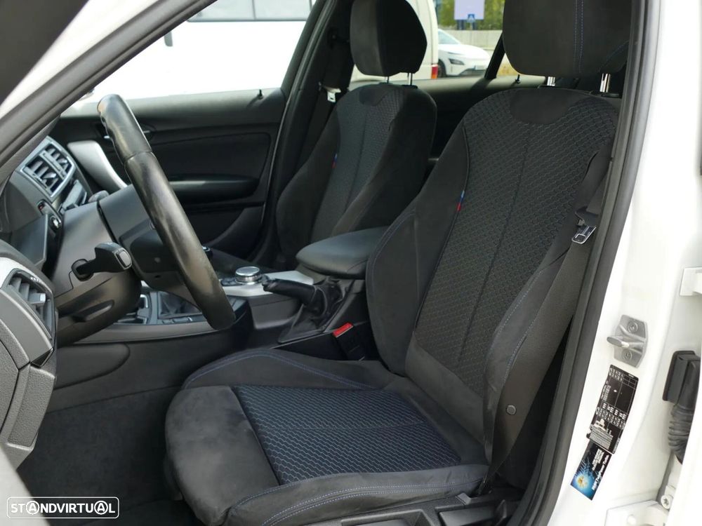 BMW 116 d Pack M - 27