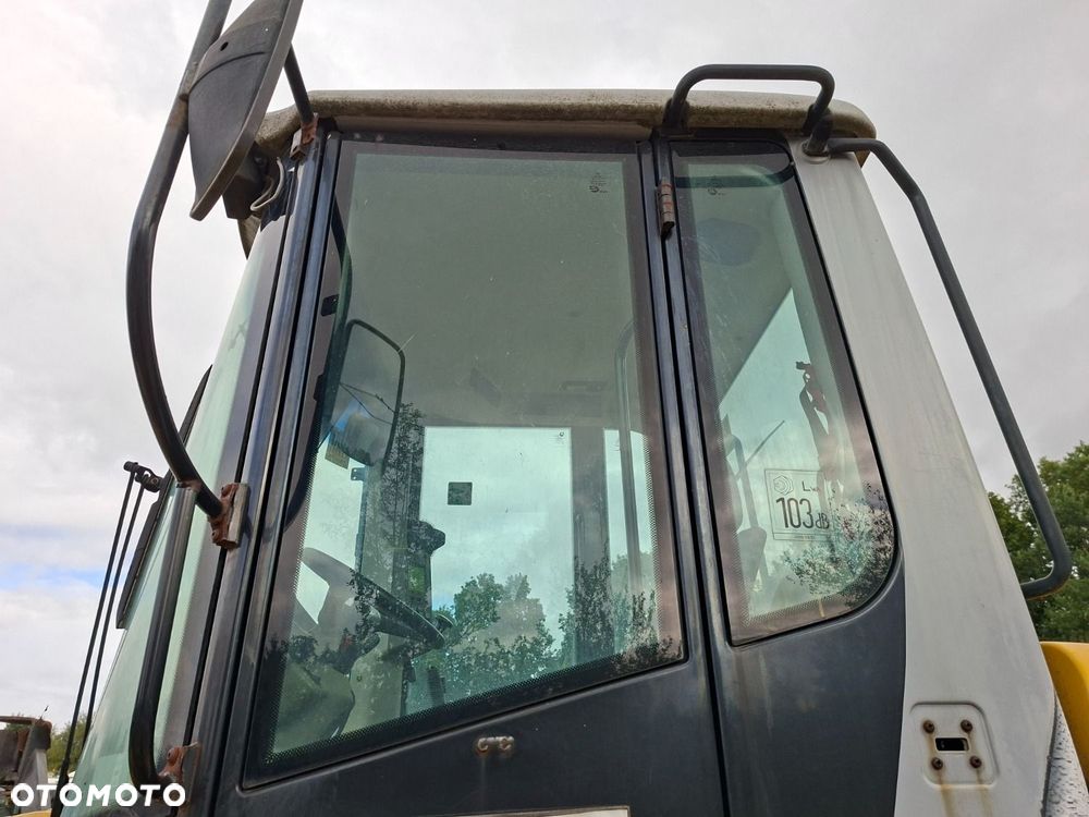 New Holland W 110 B 4X4 - 19