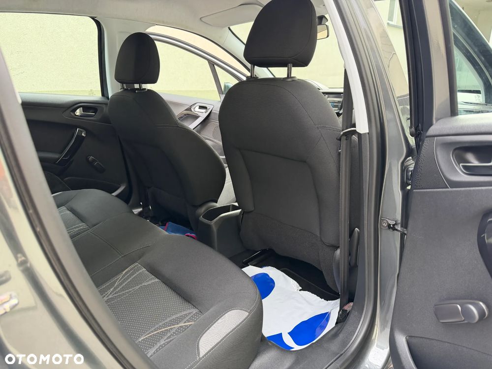 Peugeot 208 PureTech 82 Active - 16