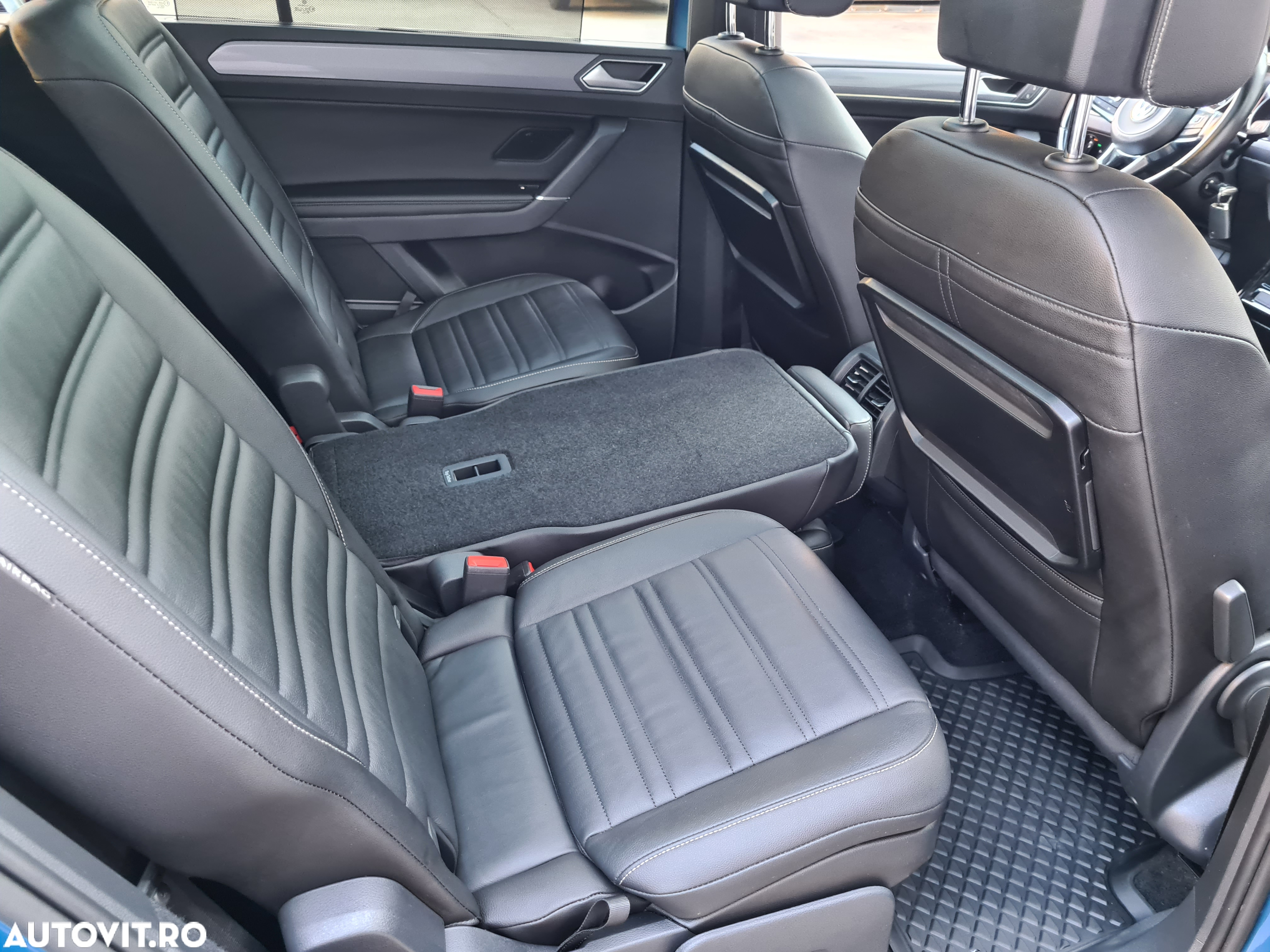 Volkswagen Touran - 23