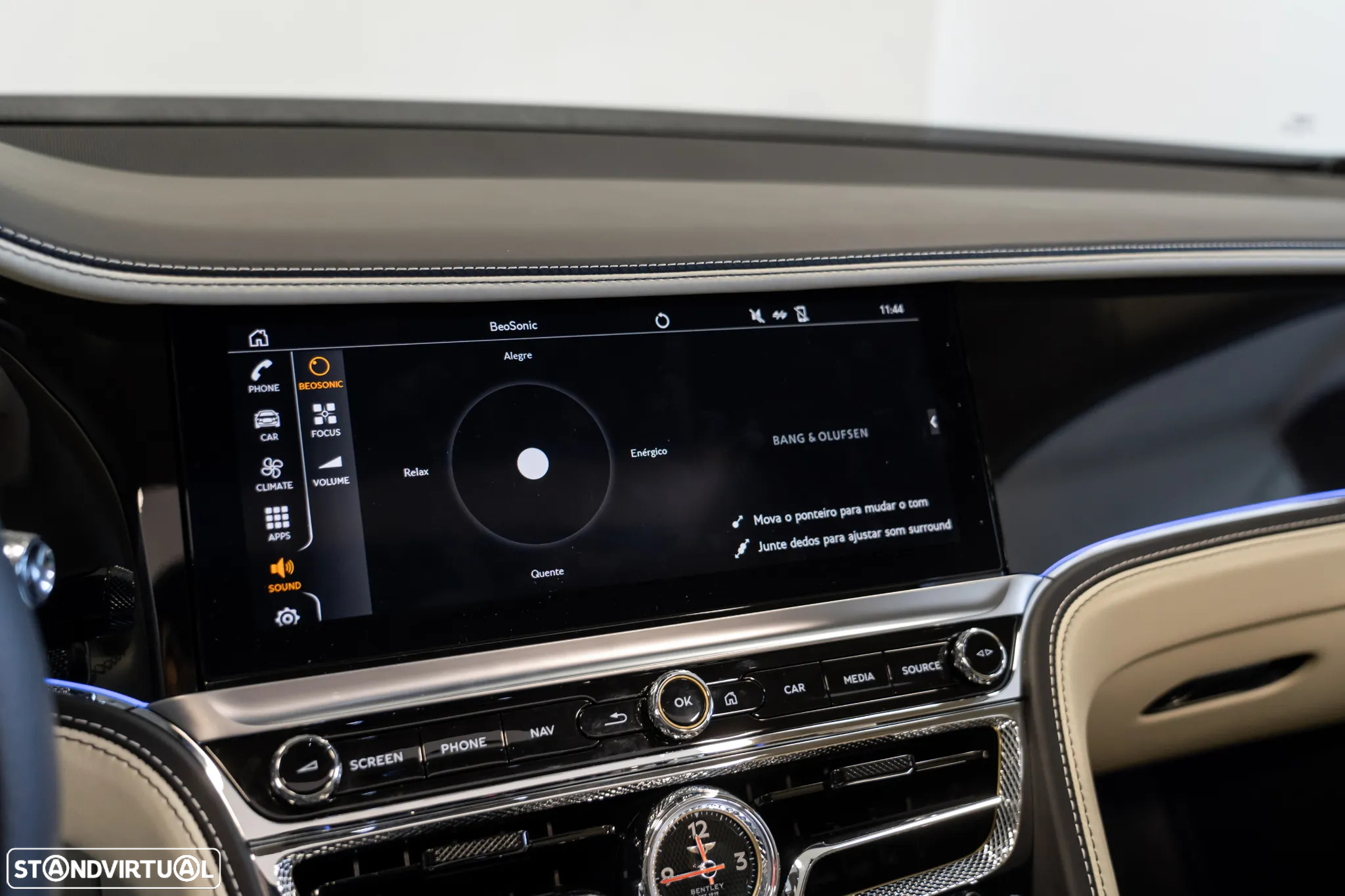 Bentley Flying Spur V8 Azure - 25