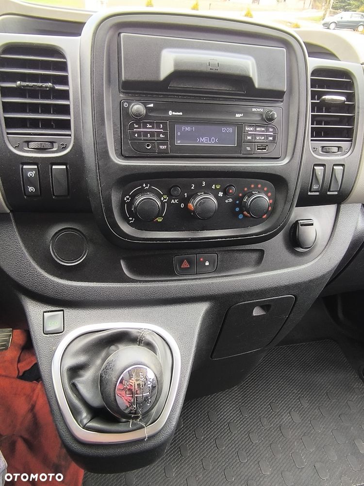 Nissan NV300 - 17