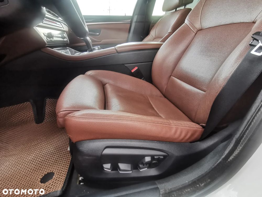 BMW Seria 5 535d - 23