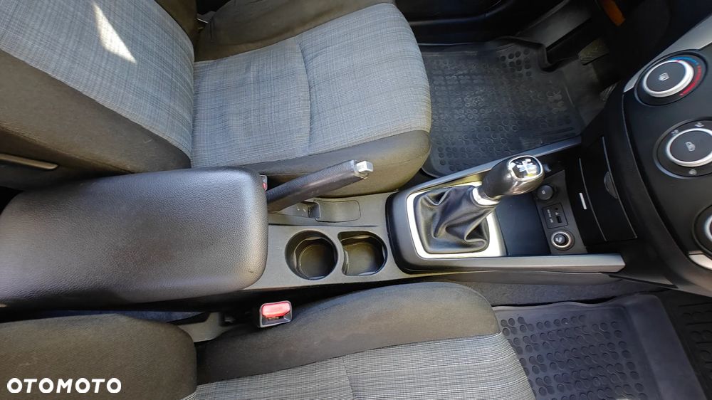 Kia Ceed - 23