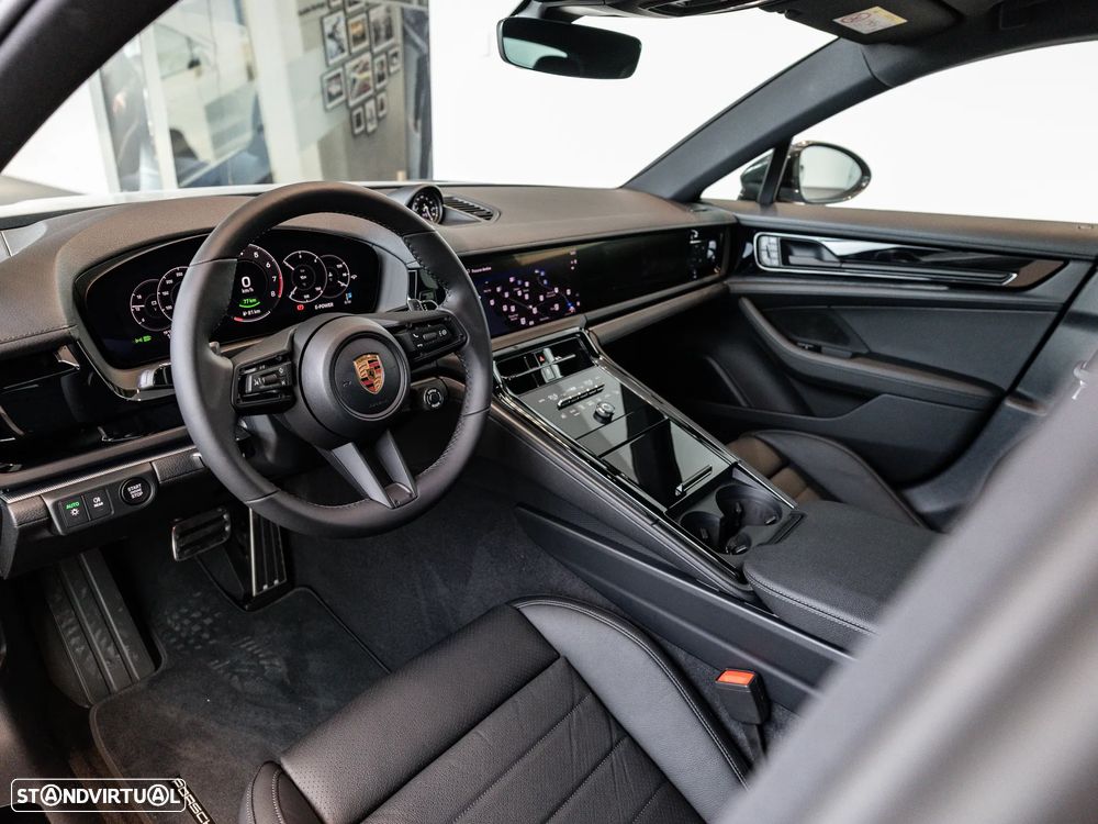Porsche Panamera - 23