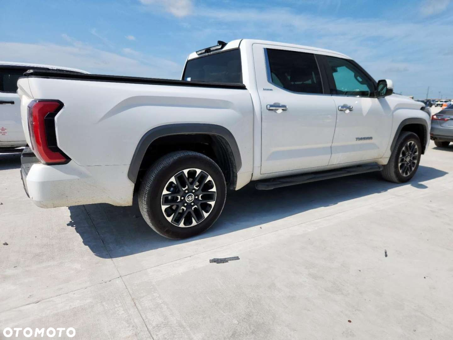 Toyota Tundra - 4