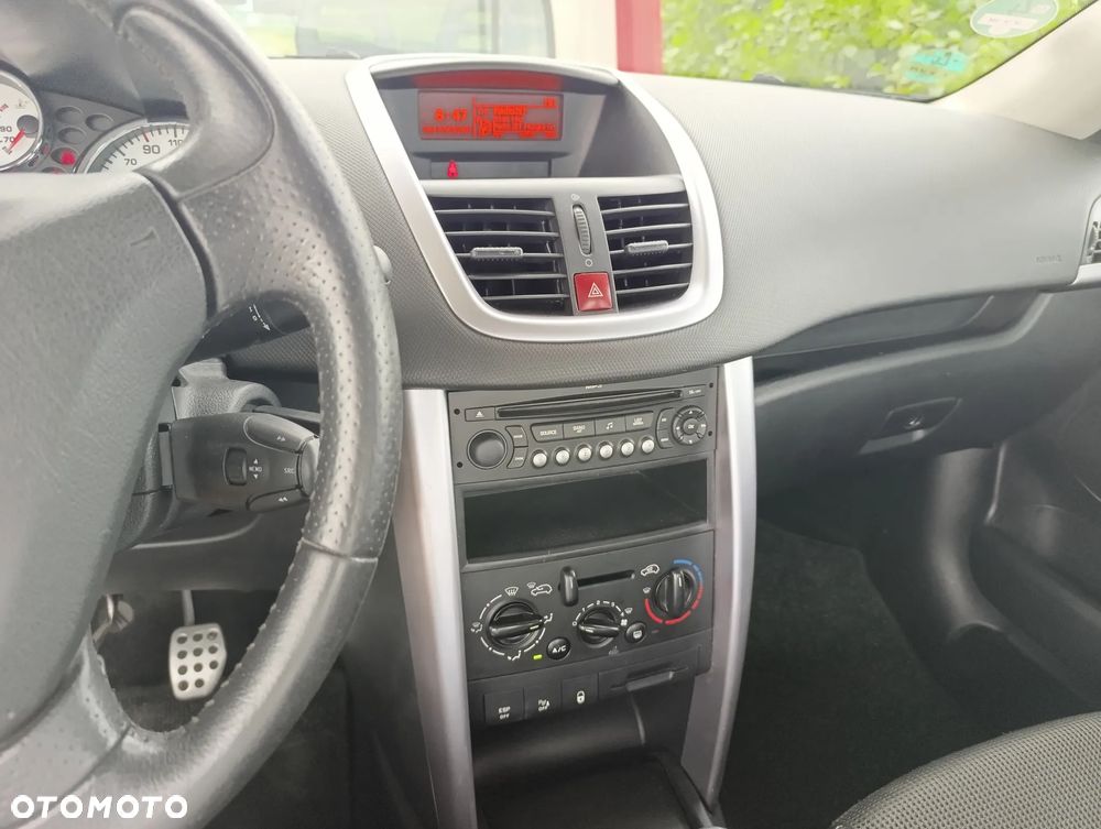 Peugeot 207 120 Sport - 11