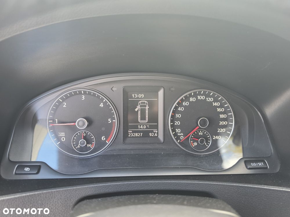 Volkswagen Multivan - 8