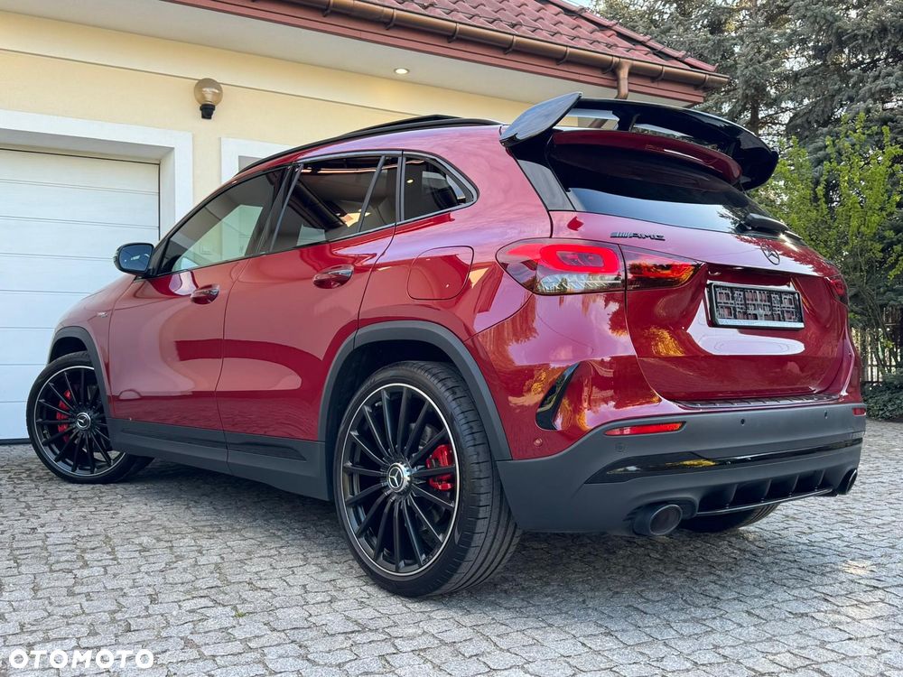 Mercedes-Benz GLA - 5