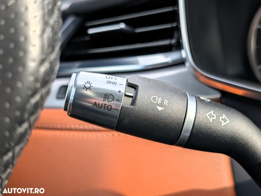 Jaguar F-Pace D165 AWD R-Dynamic Black - 30