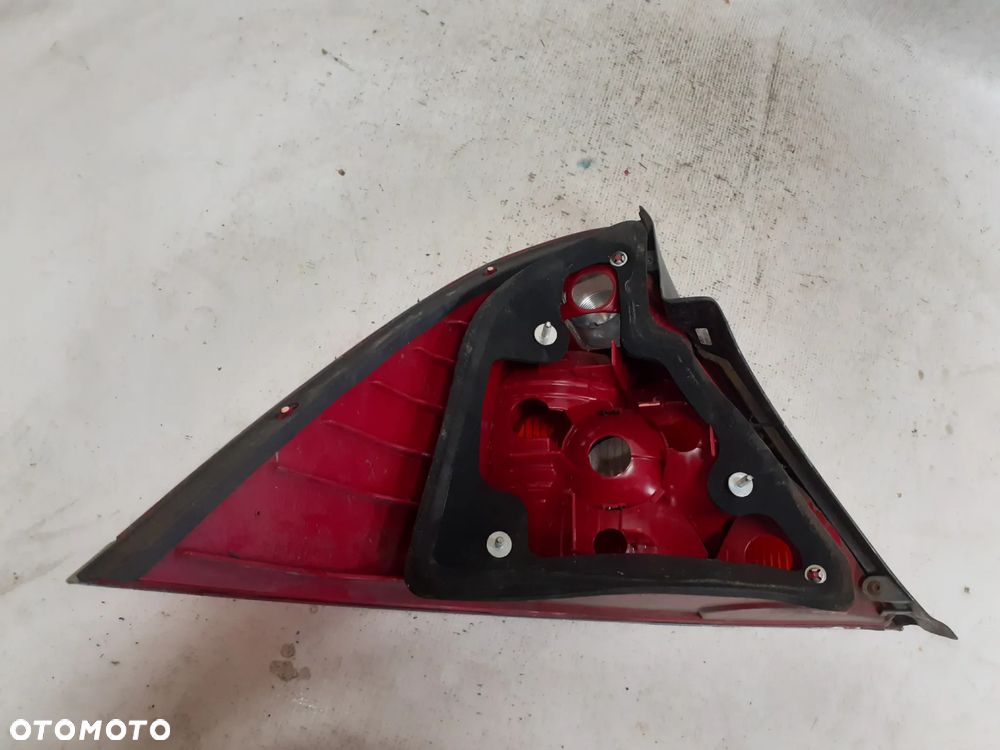 * LAMPA TYLNA PRAWA TYŁ PRAWO FORD MONDEO MK3 LIFT - 3